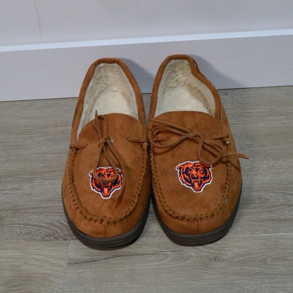 FOCO Chicago Bears Embroidered Moccasin Slipper Size Med US 9-10